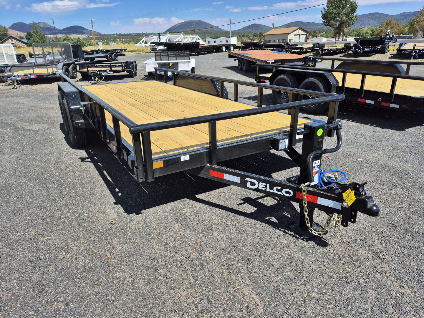 2026 Delco Tandem Axle Car Hauler/12,000 GVWR/83″X18′