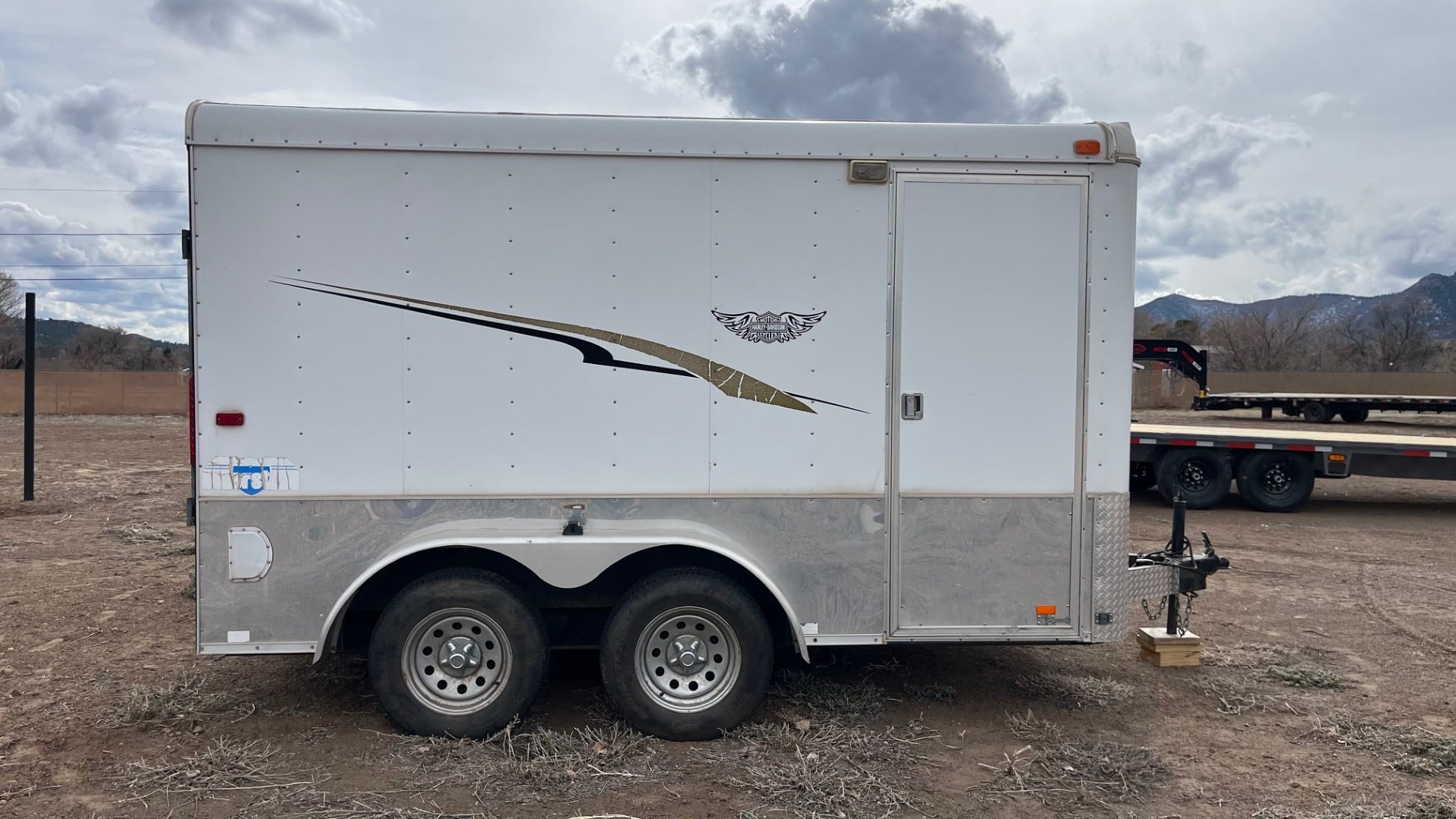 2007 Interstate Tandem Axle Enclosed/7,000 GVWR/7’X12′