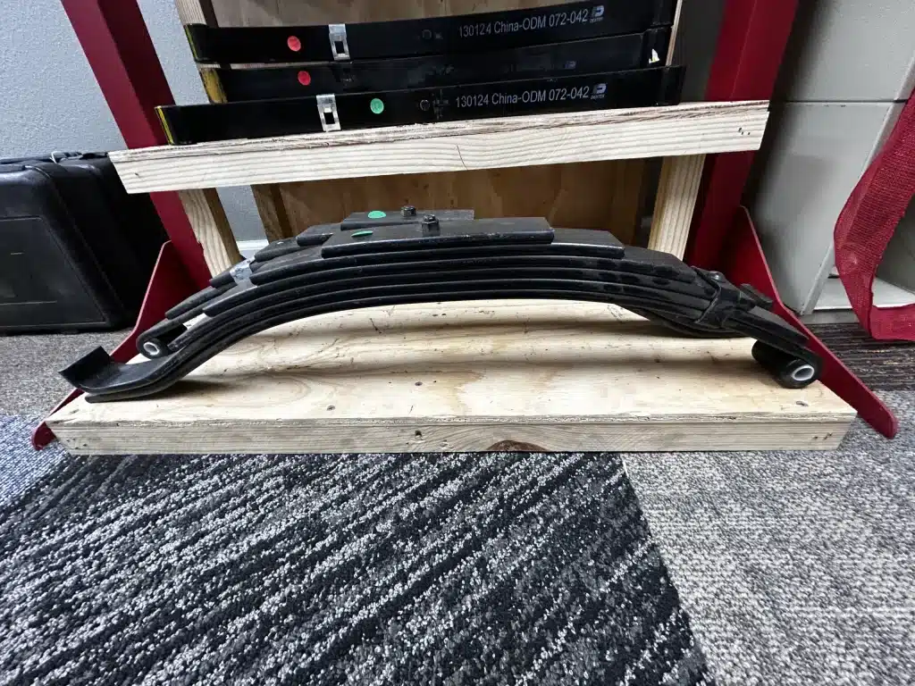 One Eye Leaf Spring