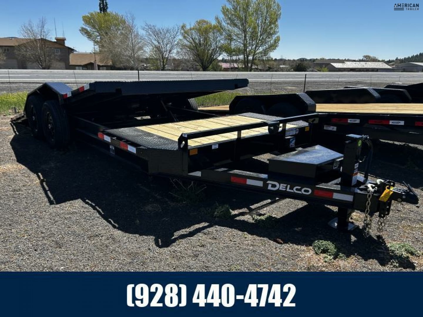 2025 Delco Tandem Axle Split Tilt/14,000 GVWR/102″x20′